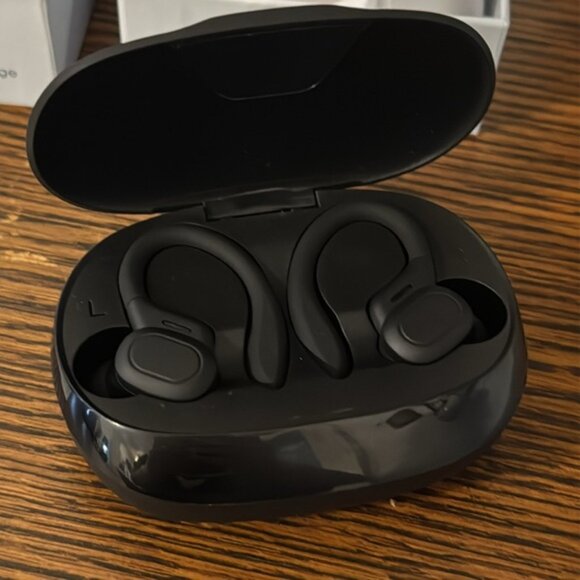 Translator Wireless Earbuds NEW - Picture 2 of 10